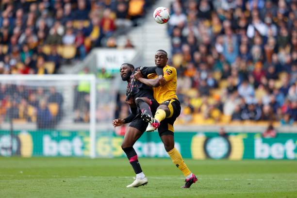 球媒体对该 球媒体对该