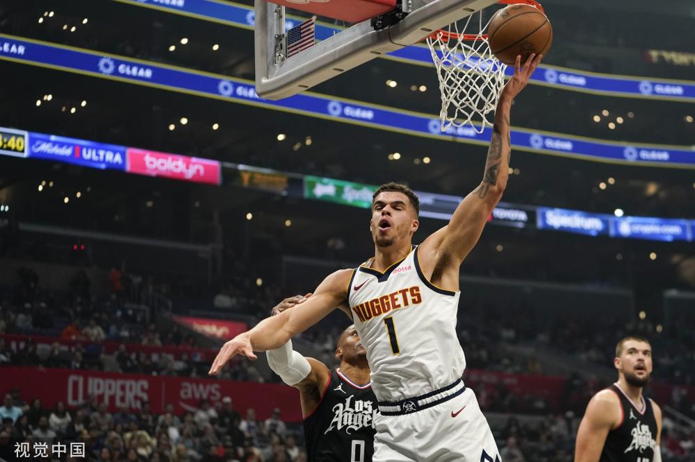 持续高水平 持续高水平